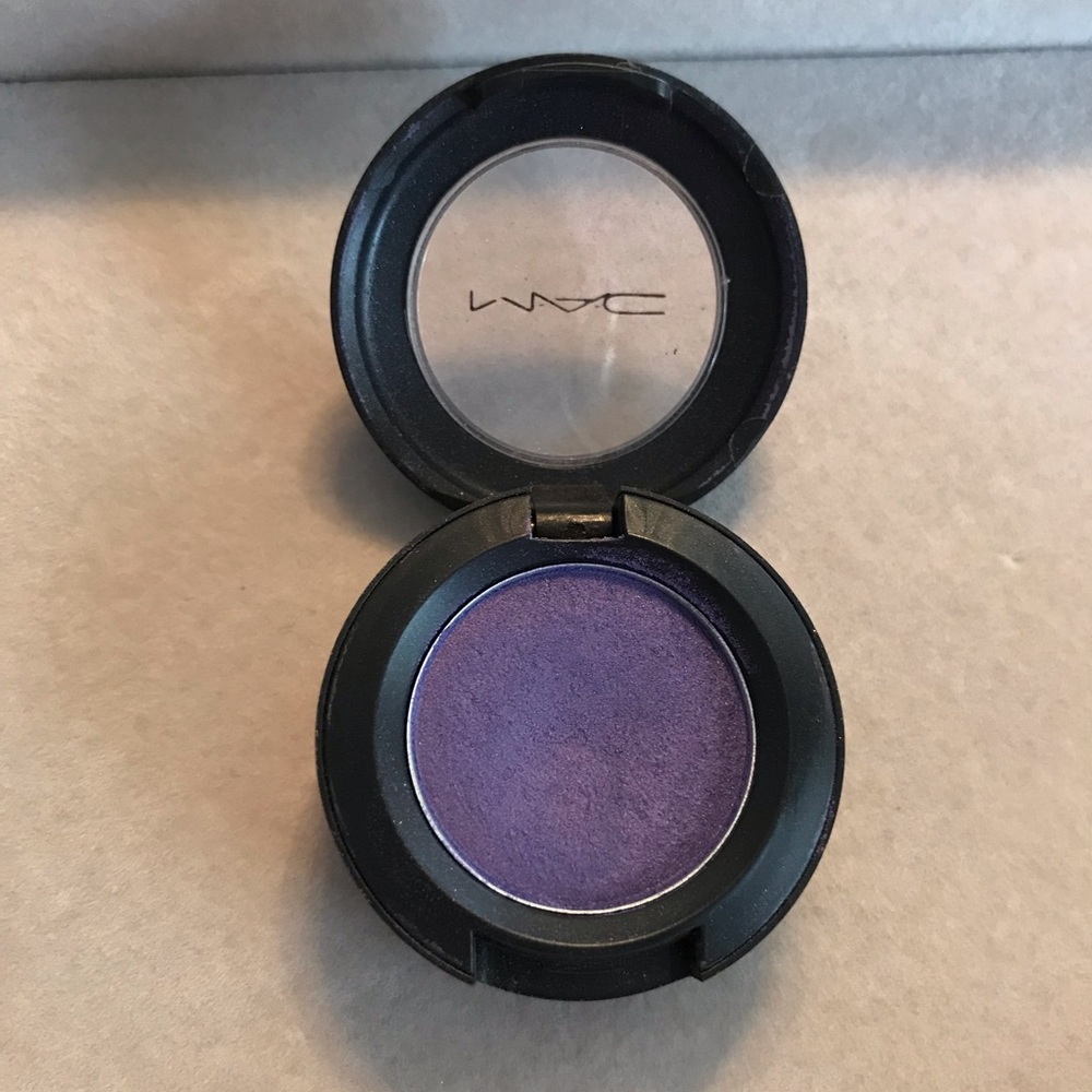MAC Eyeshadow Color Parfait Amour
